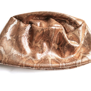 Czapka toczek wężową skora