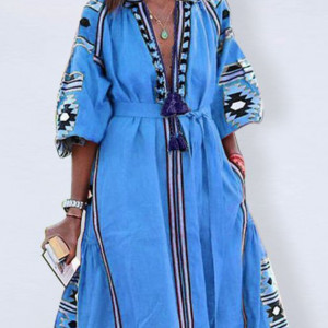 sukienka niebieska z chwostami