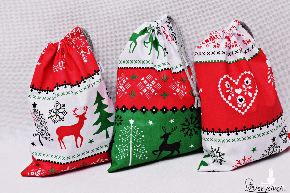 Worek na prezenty worek świąteczny, worek prezentowy, opakowanie na prezent sweterek czerwony rozm M