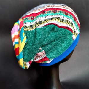 Czapka dzianinowa smerfetka uniwersalna