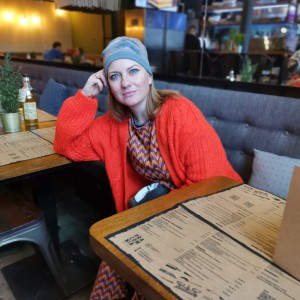 Czapka ręcznie farbowana smerfetka