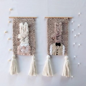 Makatka z królikiem, makrama dziecięca, zawieszka zając