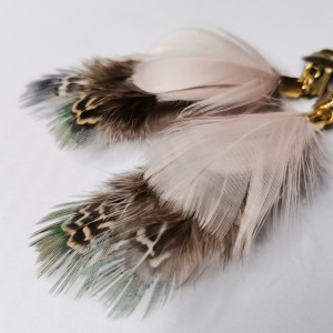 Klipsy pudrowe róż z brązem