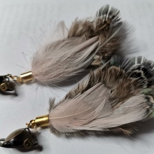 Klipsy pudrowe róż z brązem