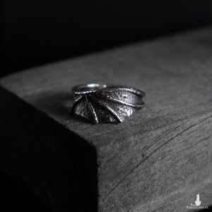 Pierścionek smocze skrzydło ze srebra
