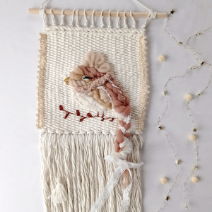 Ptaszek zawieszka ścienna, makatka z ptakiem, makrama dla dziewczynki