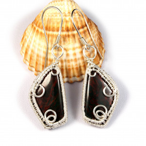 Kamień krwisty, heliotrop, krwawnik, Srebrne kolczyki z kamieniem krwistym, ręcznie wykonane, prezent dla niej, prezent dla mamy, na prezent