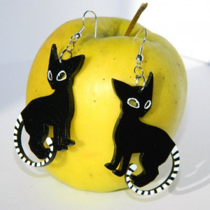 Kolczyki koty, czarny kot kolczyki, prezent dla kociary, biżuteria z motywem kota, kolczyki z kotami, kot, kotki, dla wielbicielki kotów, czarne drewniane kolczyki