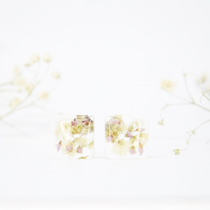 Kolczyki Sztyfty - biel