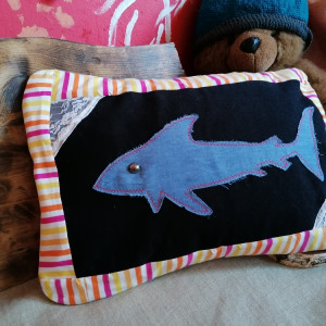 Poszewka z rekinem