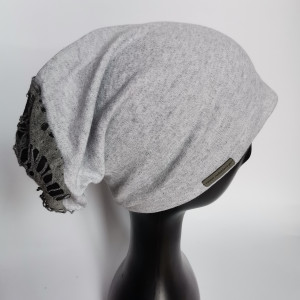 Czapka szara  wiosenna