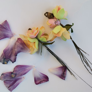 Klipsy kwiaty pióra lekkie jak piórko