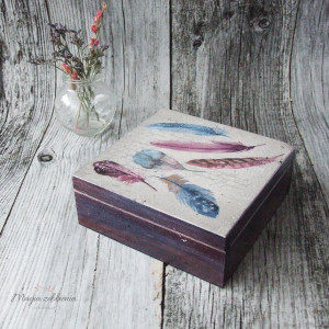 Pudełko na drobiazgi w piórka