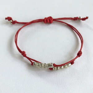 Bransoletka sznurkowa