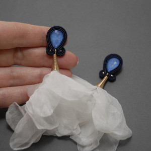 kolczyki lub klipsy sutasz z kwiatkami