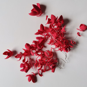 Kolczyki długie bujne czerwone