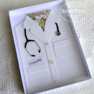 Kartka Fartuch Lekarski damski w pudełku