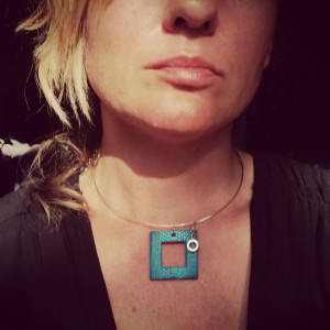 Naszyjnik obroża niebieski