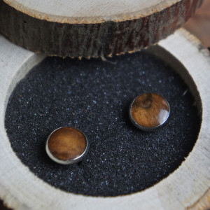 Spinki do mankietów z drewna orzecha włoskiego