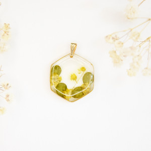 Zawieszka do naszyjnika - słoneczna kompozycja