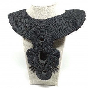 Czarna kolia z onyksem sutasz