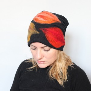 czapka handmade czesanką filcowane czapki wełniane P1