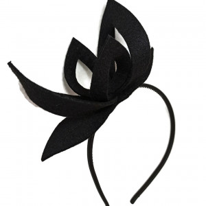 Duży fascynator czarny