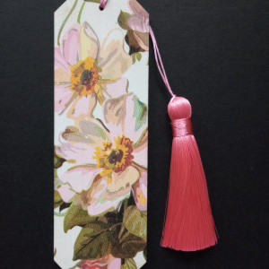 Zakładka do książki Pudrowe kwiaty