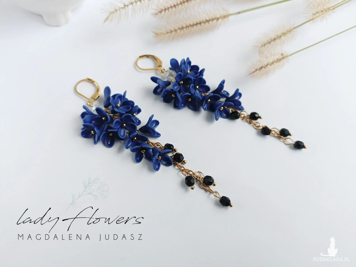 Kolczyki z gantowymi kwiatuszkami