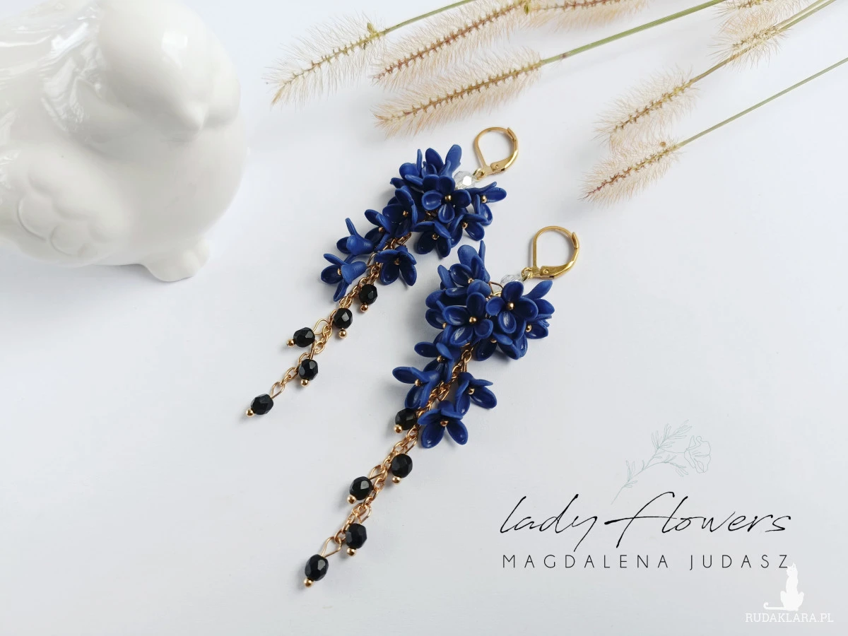 Kolczyki z gantowymi kwiatuszkami