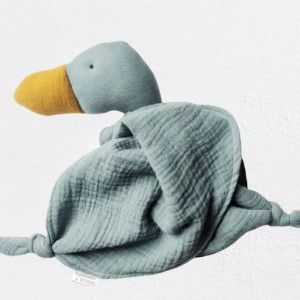 kaczuszka z muślinu, pierwsza zabawka dla noworodka, sensoryczna szmatka przytulanka, pieluszka ulewajka