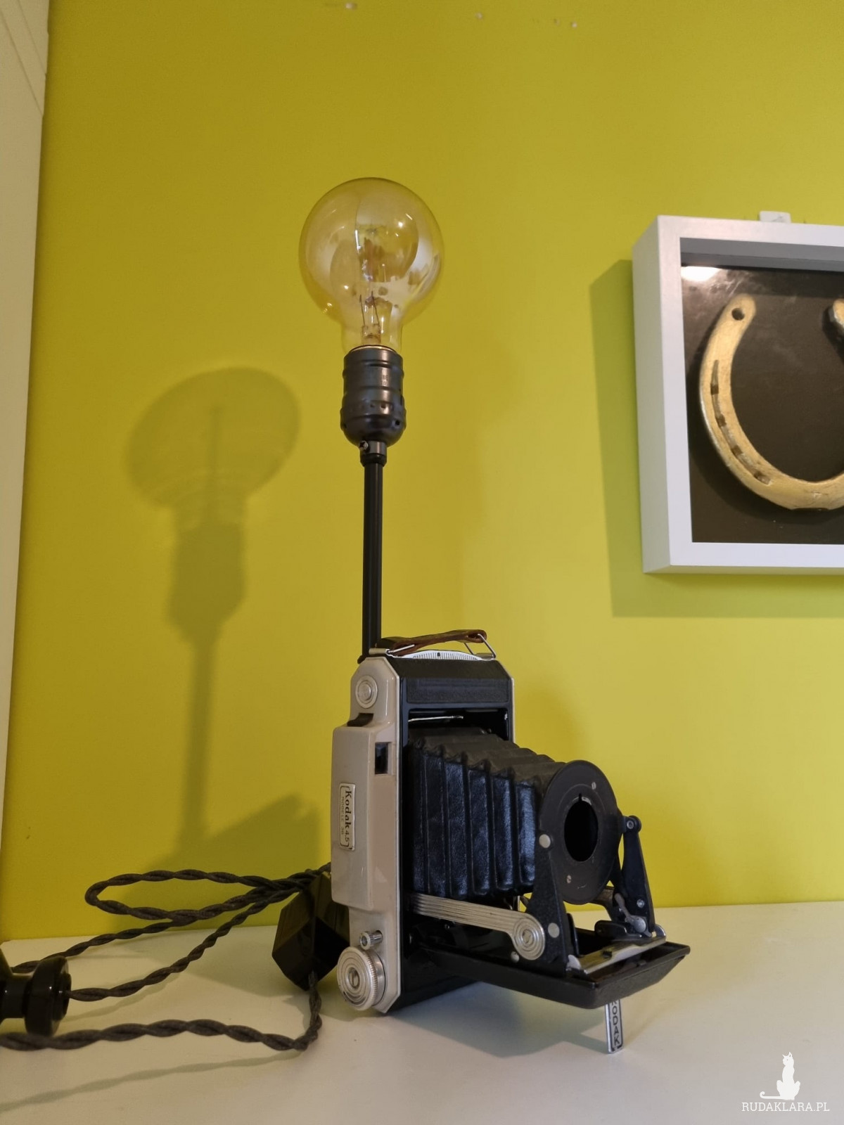 Lampa z aparatu Vintage - mieszkowego