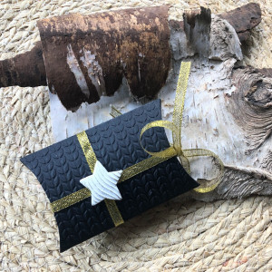 118,Pudełeczko na prezent świąteczny