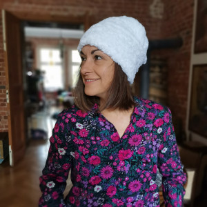 Czapka biała futerko