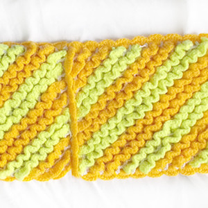 włóczkowy niezbędnik na poręcz, włóczkowy przybornik, włóczkowa podkładka, włóczkowa serwetka, włóczkowa ozdoba