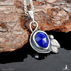 Naszyjnik srebrny z lapis lazuli Listek