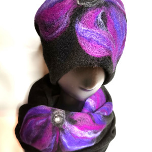 komplet wełniany czarny wełna merynosy kwiaty