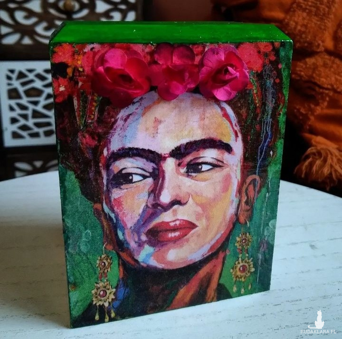 Drewniana Skarbonka Frida Kahlo meksykańskie kafle zielona decoupage