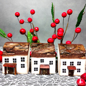 Dekoracyjne domki z drewna sosnowego.(69)