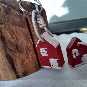 Brelok  zawieszka , domki drewniane, 2szt.