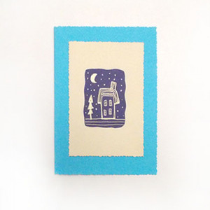 niebieska kartka na Boże Narodzenie, świąteczna kartka z domkiem, domek kartka ręcznie rysowana, rustykalne kartki bez zyczeń