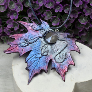 Duży wisior liść klonu - srebrny kryształ