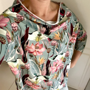 Bluzka oversizowa kwiat lotosu