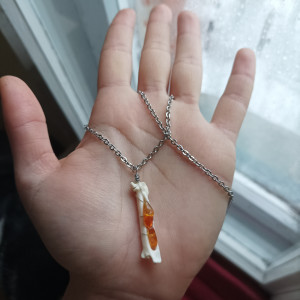 Naszyjnik z kości i Bursztynu