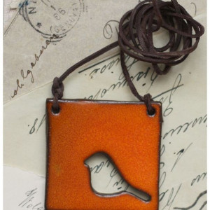 Wisior ażurowy ptak