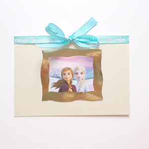 frozen kartka dla dziewczynki, bajkowe kartki na Boże Narodzenie, pastelowe kartki świąteczne, zimowe kartki, zima kartki, noworoczne kartki