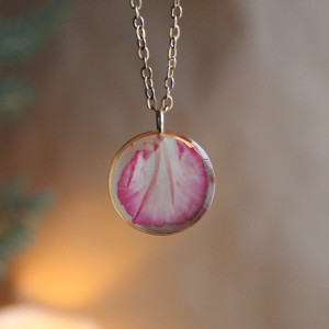 Złota zawieszka złoty wisiorek różowy kwiat naszyjnik żywica z żywicy suszone kwiaty z kwiatami naturalne żywe retro wisior goździk róż kobiecy delikatny