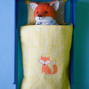 Zabawka lisek Leo +pościel