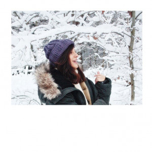 Szara zimowa czapka handmade z wełną