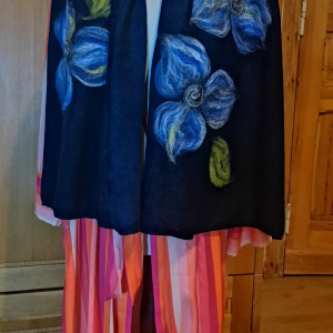 szal wełniany granat